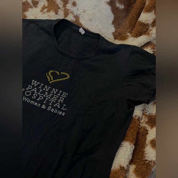 Winnie Palmer Hospital Black Tee with Rhinestones Womens Size XL - Picture 2 of 4